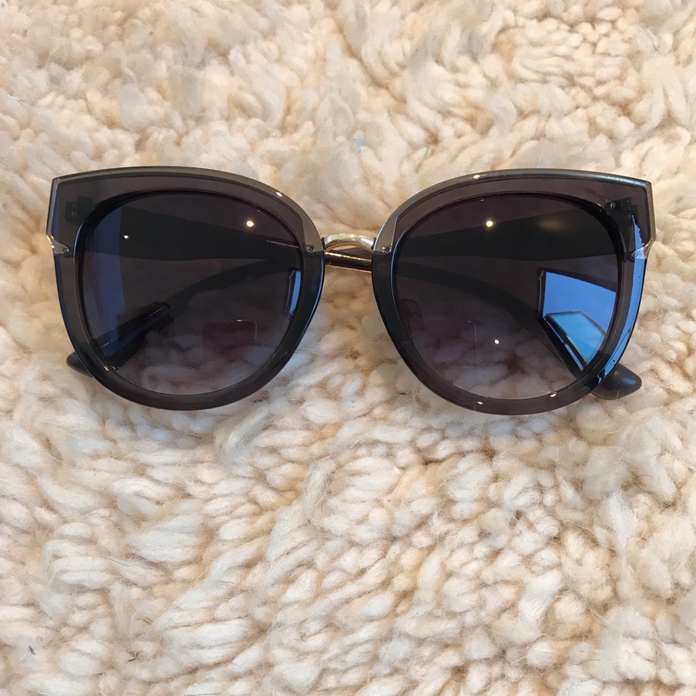 C & C California purple cat-eye sunglasses